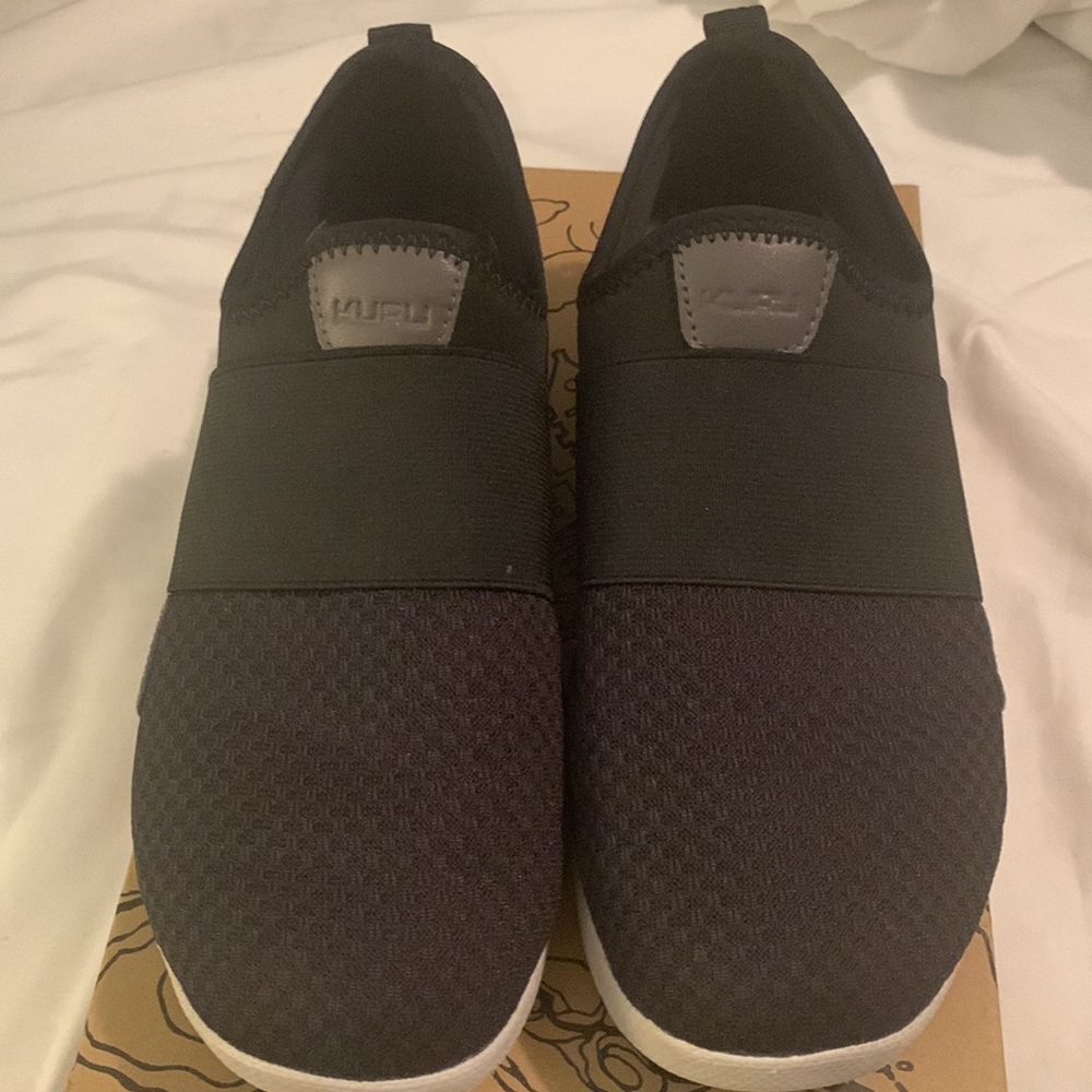 Black Kuru shoes, size 7.5